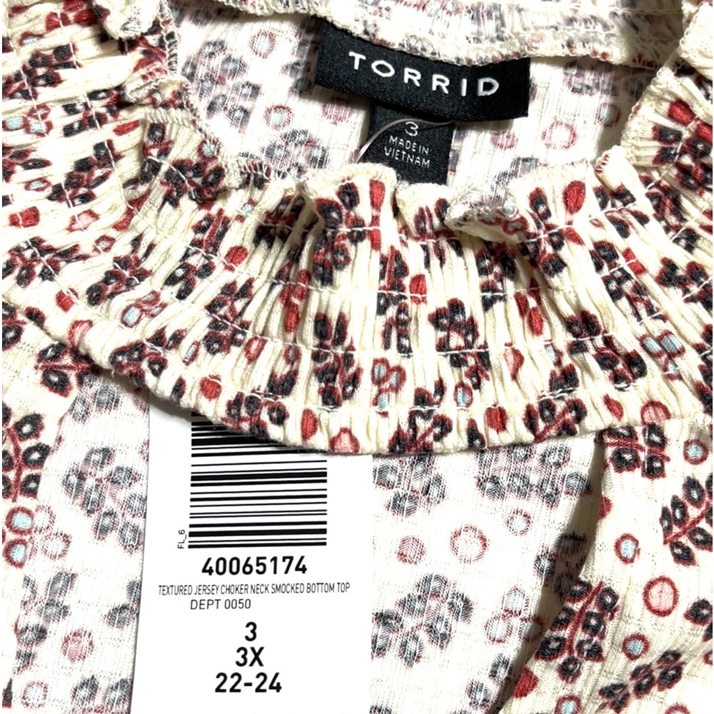 🆕🌺TORRID Beautiful Choker Top🌺 - Picture 3 of 11